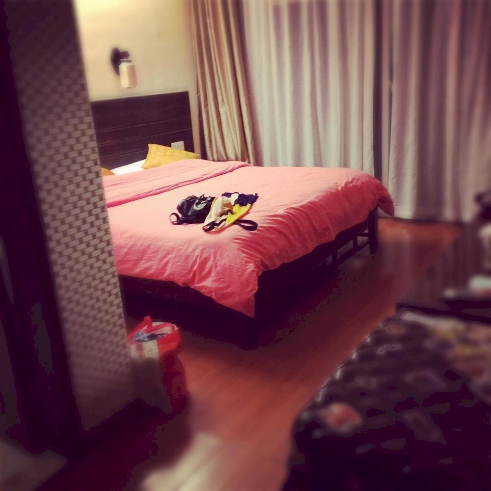 Bajie Youth Hostel Zhangjiajie Buitenkant foto