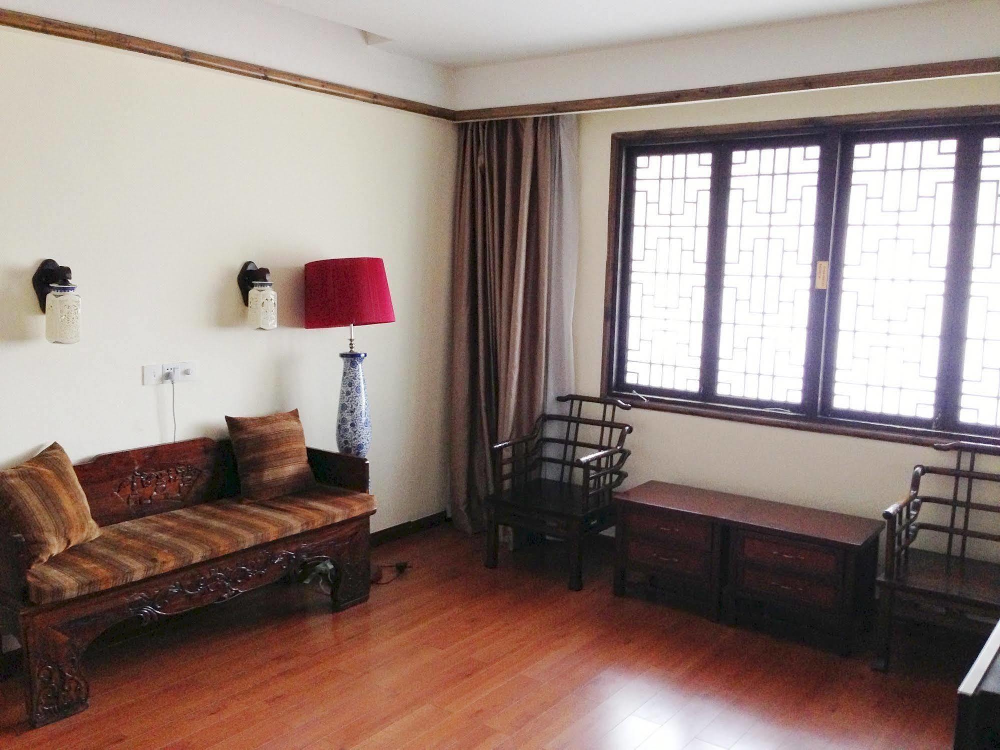 Bajie Youth Hostel Zhangjiajie Buitenkant foto
